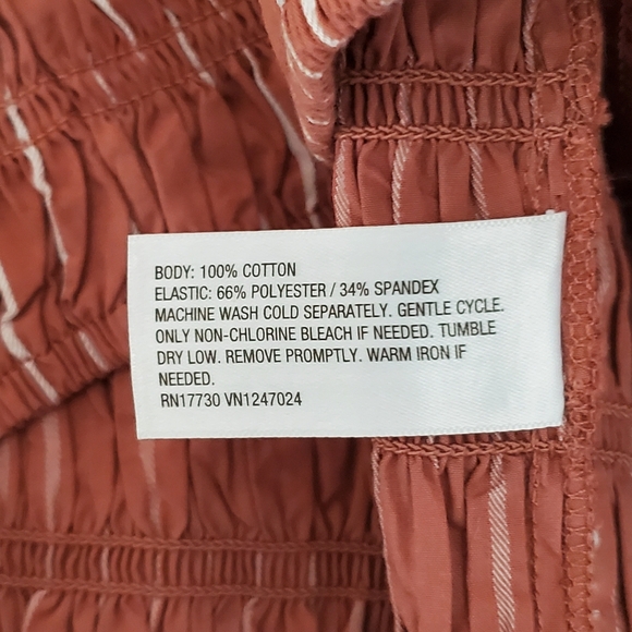 ♡ A New Day Brown Striped Smocked Crop Top Size Medium NWT - Picture 5 of 10